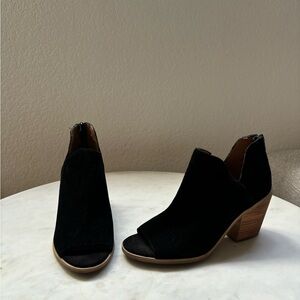 Susina Carina Suede Bootie